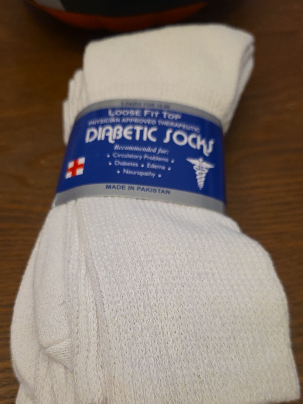 Loose Fit White Diabetic Athletic Socks - Comfortable Therapeutic Support